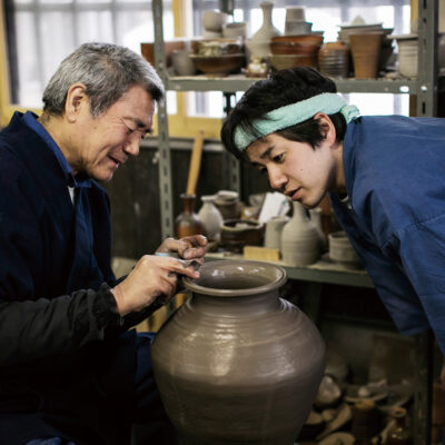 Tsugaru Ujoyaki Studio Shot